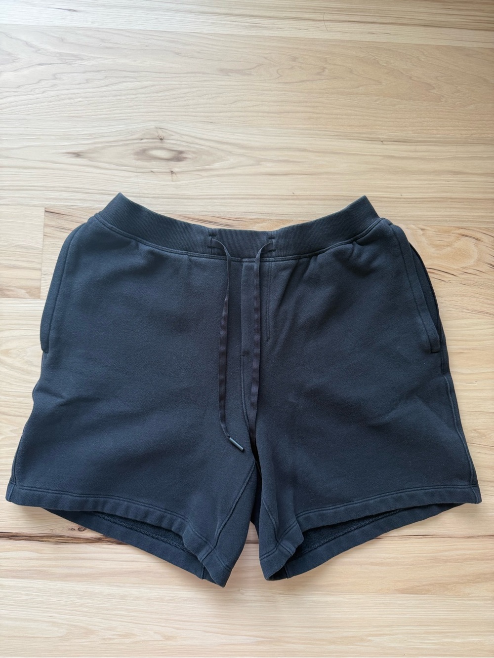 Lululemon Men’s Steady State Classic Fit Black Short 7” Size Medium